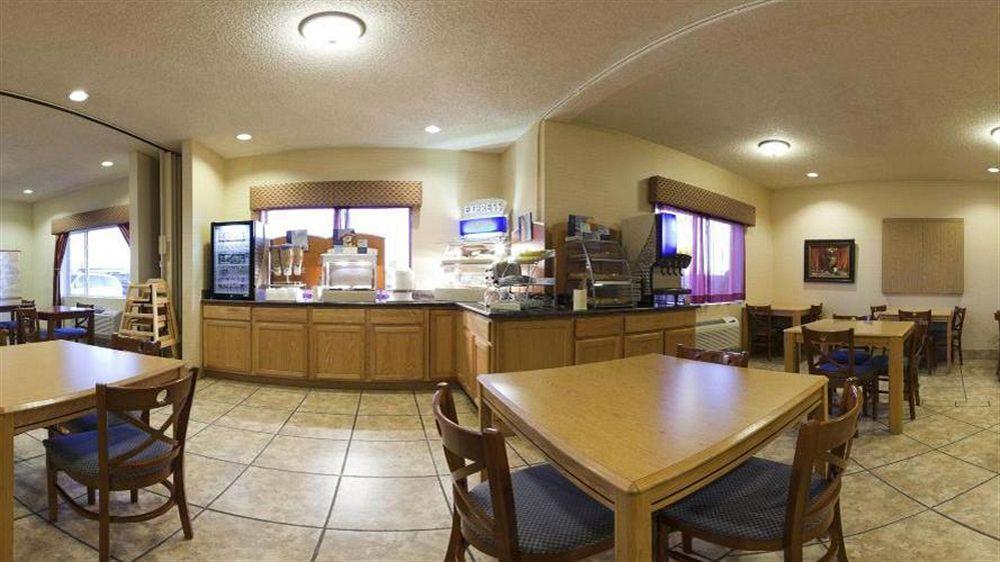 Baymont Inn & Suites By Wyndham Holbrook Bagian luar foto